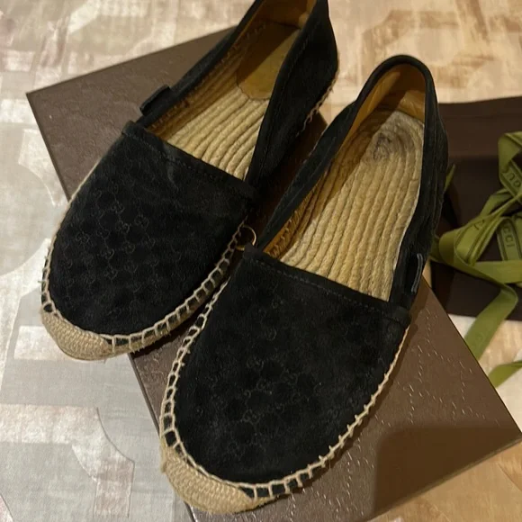 Gucci suede softy loafers - Picture 1 of 7